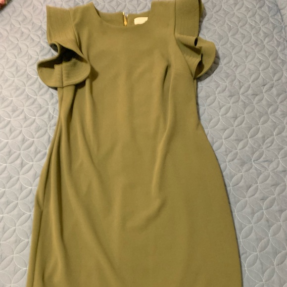 Dress - Picture 3 of 3